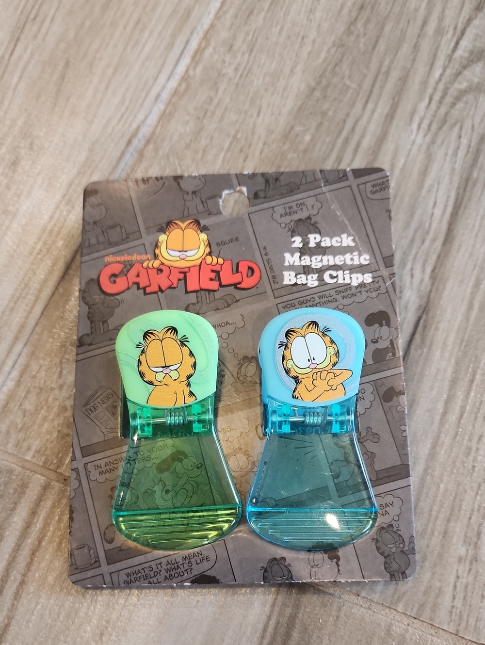 NWT Garfield Magnetic Bag Clips